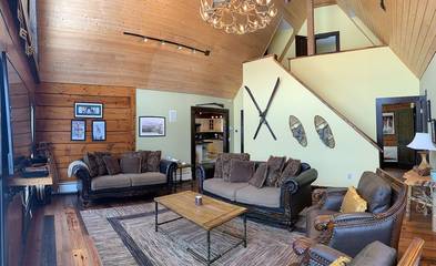 Chalet for 14 Guests in Vermont, USA, Picture 1