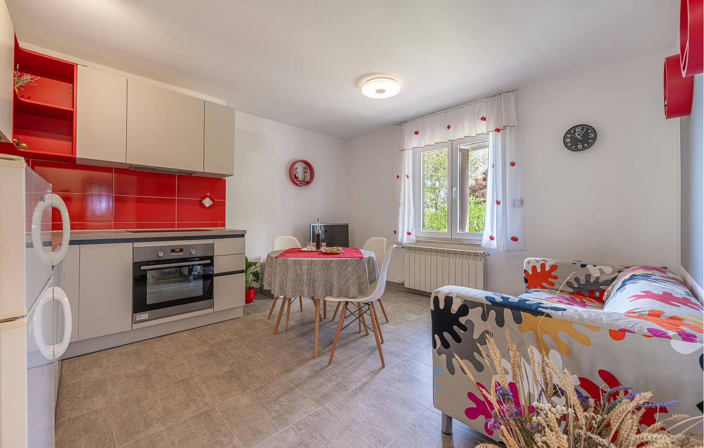 Ganze Ferienwohnung, Gemütliche Ferienwohnung in Pazin mit Terrasse und malerischer Aussicht in Pazin, Zentralistrien