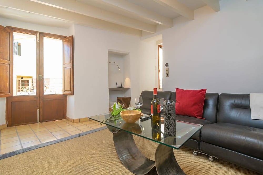 Casa Phoenix Iv - Adults Only - Fantastic village house - Free wifi in Andratx, West Majorca