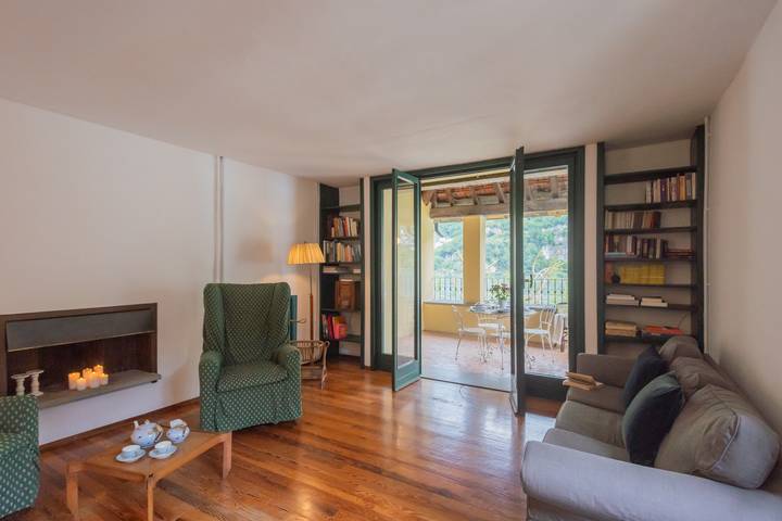 Ferienwohnung für 5 Personen, mit Balkon und Terrasse sowie Seeblick in Laglio