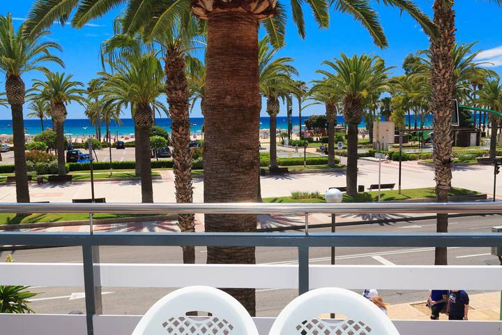 Gîte pour 6 personnes, avec terrasse à Salou - 3