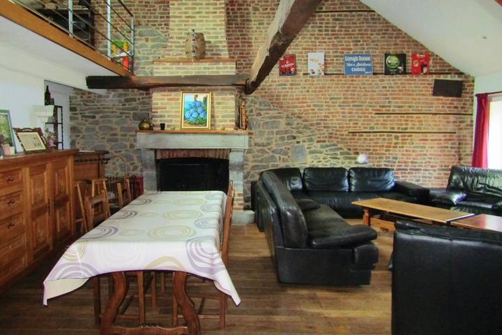 Gîte pour 12 personnes, avec sauna ainsi que jacuzzi et jardin, animaux acceptés dans Chooz - 4