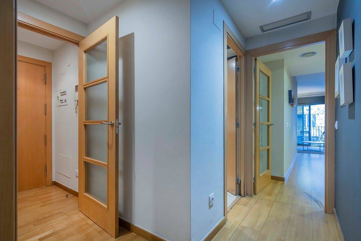 Apartamento entero, Apartamento de vacaciones para 5 personas con balcón/terraza in Centro Barcelona, Barcelona