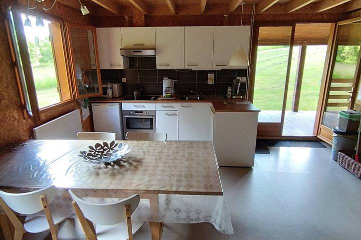 Chalet pour 5 personnes, avec terrasse et jardin