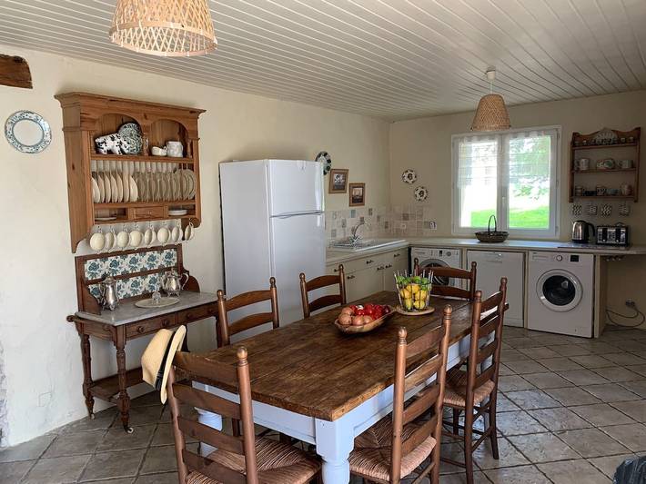 Location de vacances pour 17 personnes, avec piscine et jardin, adapté aux familles à Verteillac - 4