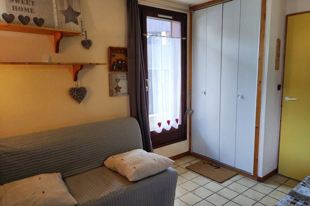 Apartamento entero, Estudio céntrico para 4 personas, cerca de pistas y comercios. in Les Carroz, Arâches-la-Frasse