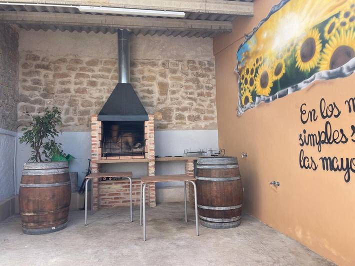 Finca 'Fe' mit privater Terrasse, privatem Garten und Balkon in Capdesaso, Huesca Provinz
