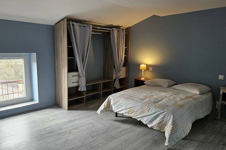 Location de vacances pour 18 personnes, avec sauna ainsi que jardin et terrasse à Burlats - 2