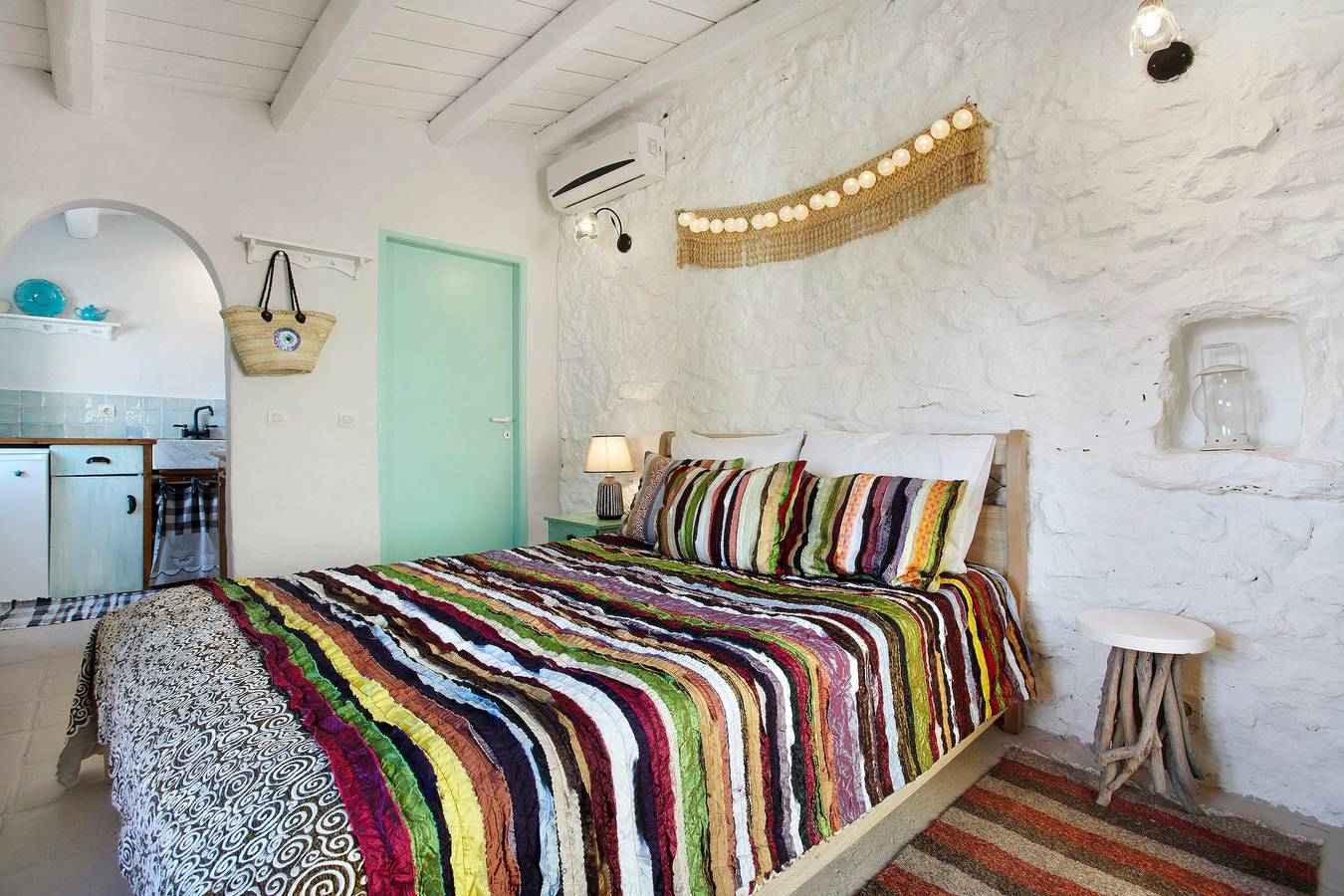 Greek Stone Cottage 'Sira Stonehouse 2' with Sea Views, Wi-Fi, and Air Conditioning in Agios Nikolaos (Zakynthos), Zakynthos