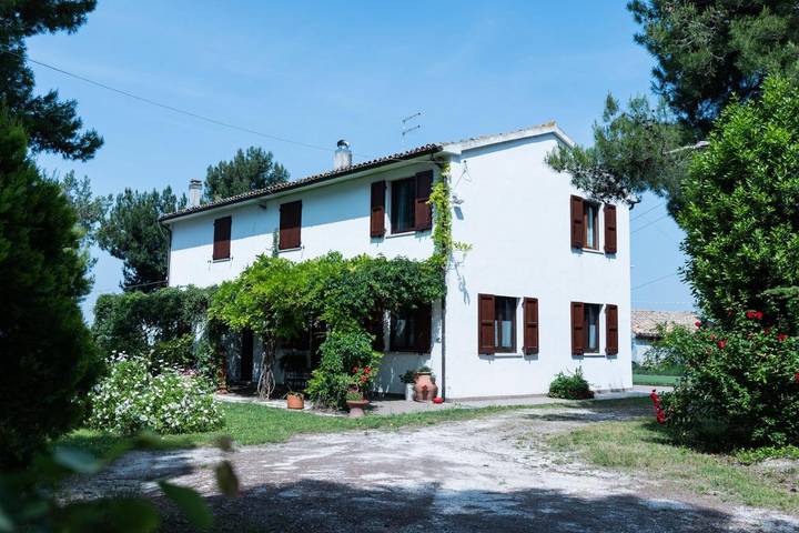 Ferienwohnung für 4 Personen, mit Pool und Whirlpool sowie Garten - 1