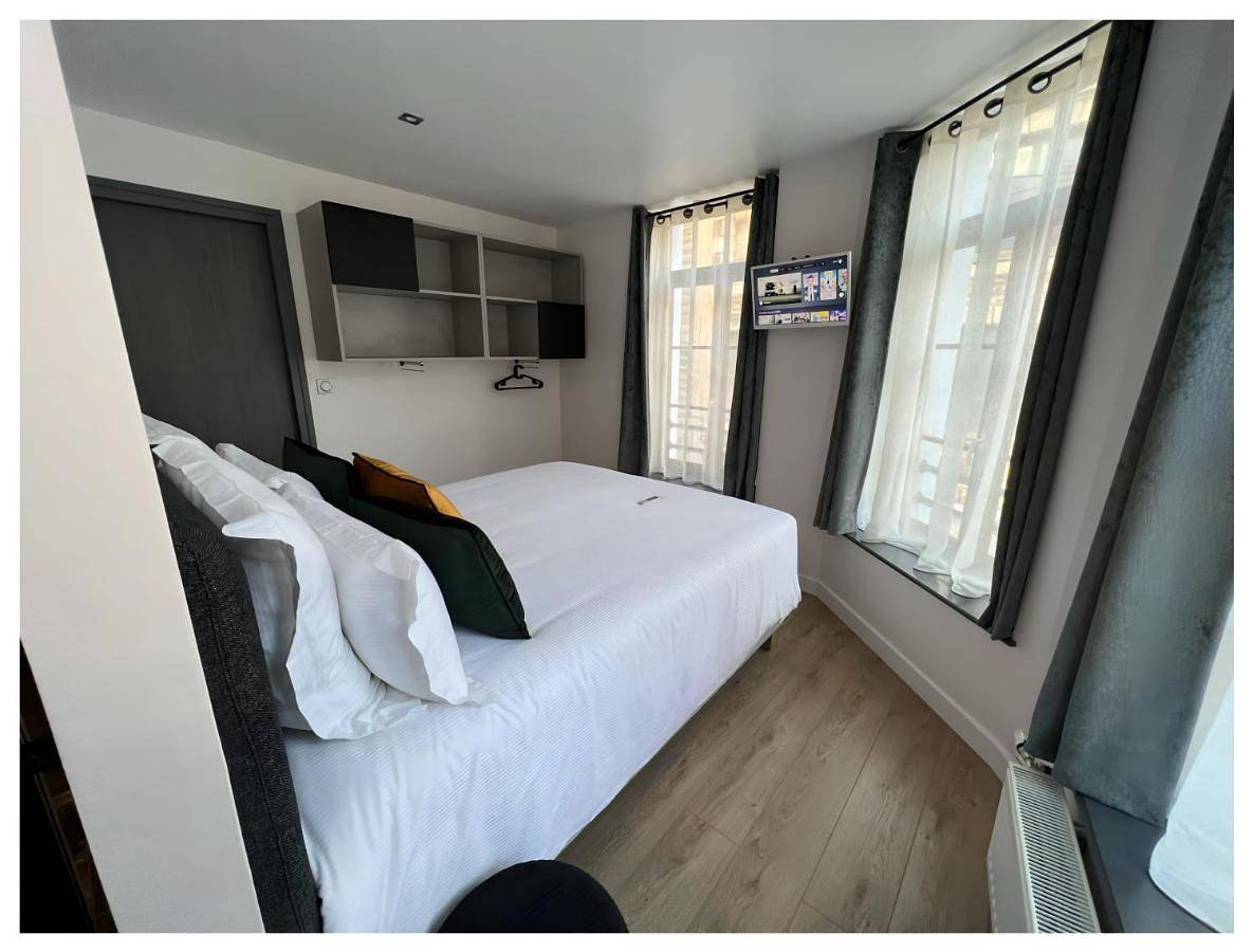 Appartement entier, Three-Bedroom House in Arras, Région d'Arras