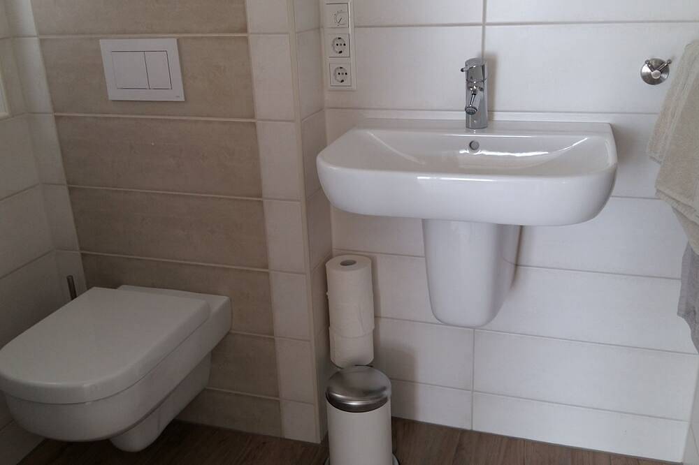 Ganze Wohnung, Strandnahe Ferienwohnung Leuchtturmblick Falshöft in Geltinger Birk, Nieby