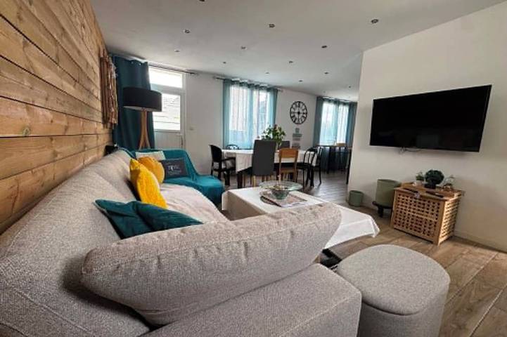 Holiday home for 14 people, with terrace - 1