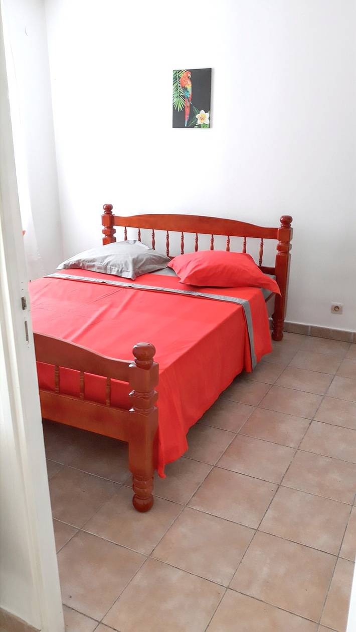 Gîte pour 3 personnes, avec terrasse à Les Abymes - 4