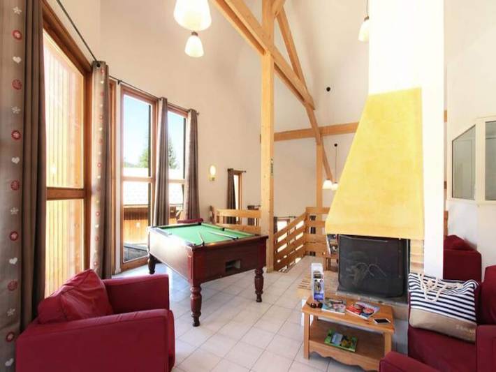 Chalet pour 6 personnes, avec balcon ainsi que piscine et sauna, adapté aux familles à Le Dévoluy - 2