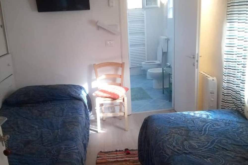 Entire apartment, Apartment in the Historic Center - Perfect for Family Holidays in Ventimiglia (City), Ventimiglia