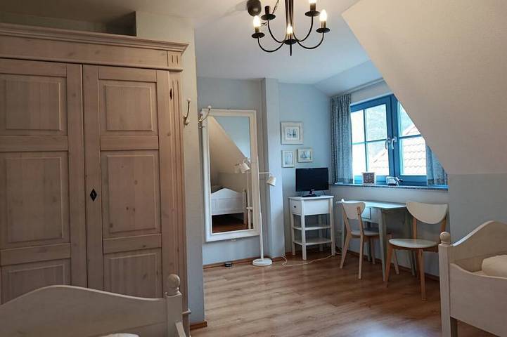 Familienfreundliches Ferienhaus mit Terrasse und Garten an der Ostsee in Hauptstrand Glowe, Glowe