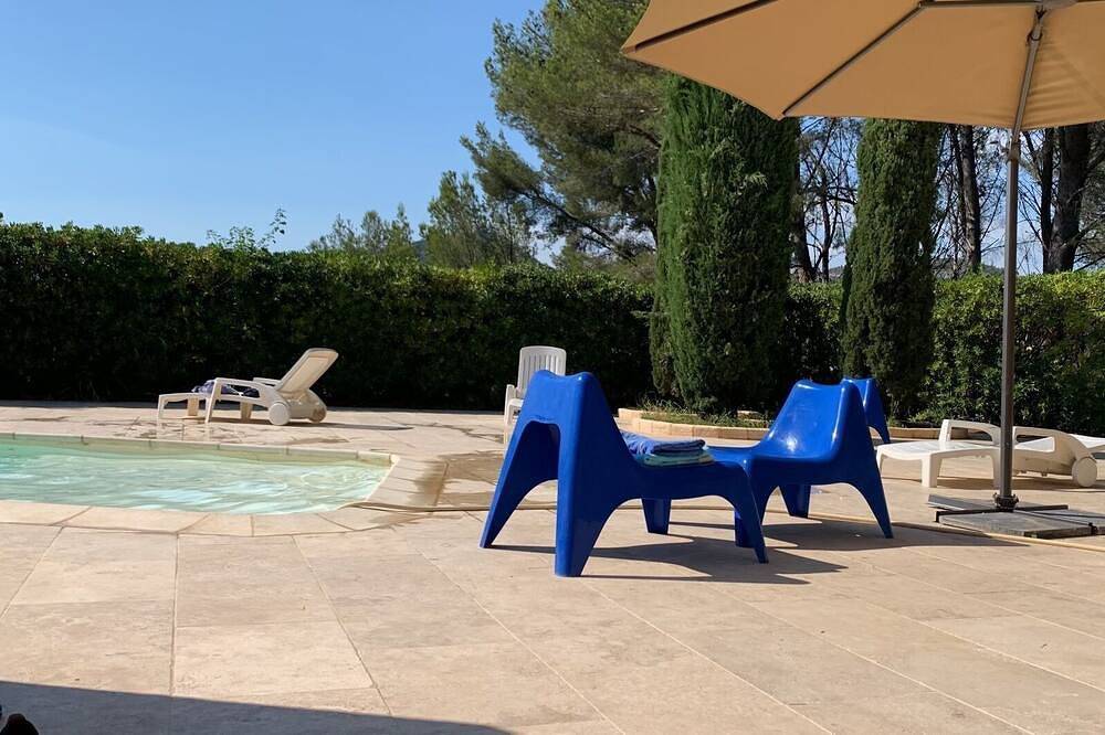 Appartement entier, Appartement indépendant avec piscine dans propriété in Ollioules, Côte méditerranéenne (France)