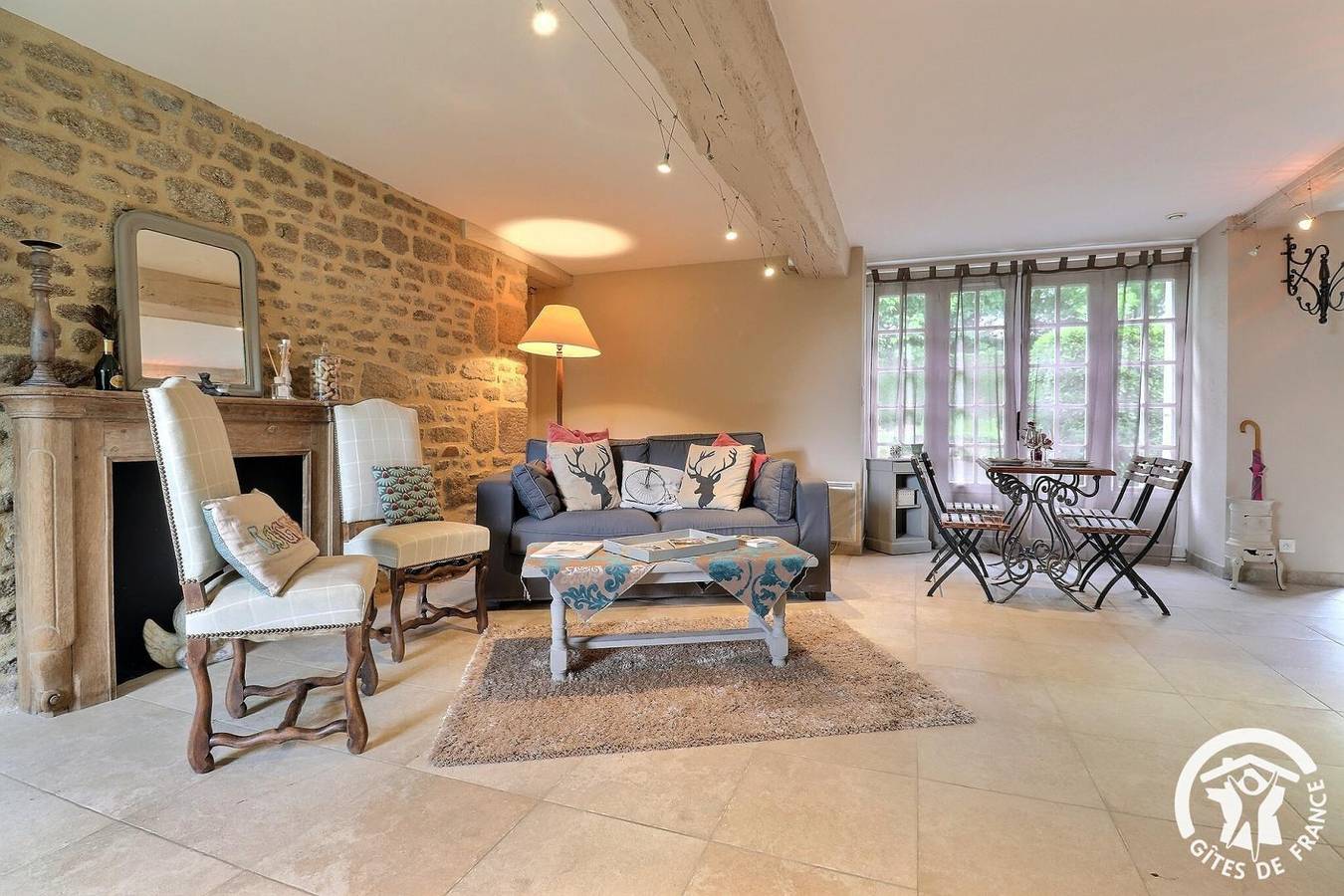 Le Logis in Saint-Étienne-en-Coglès, Fougères-Vitré