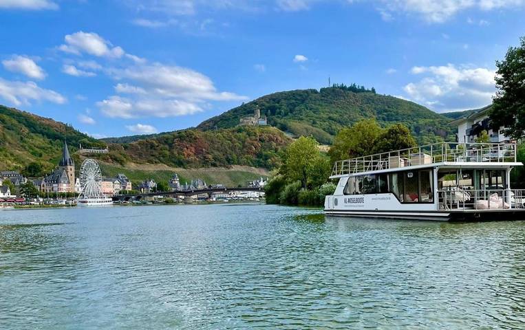 Boot für 4 Personen, mit Terrasse und Ausblick an der Mosel - 3
