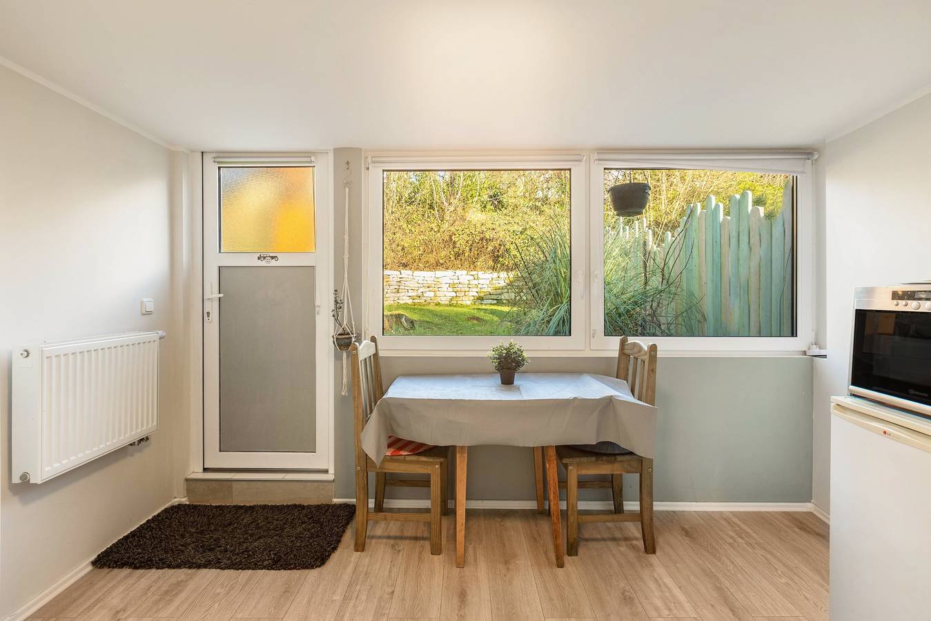 Apartamento entero, Apartamento 'Green Wonder' con terraza compartida, jardín privado y Wi-Fi in Friedrichsdorf, Hochtaunuskreis