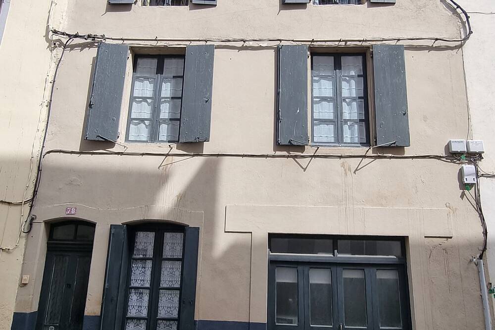 Entire apartment, Apartment 1(merlot)sleeps2  (4) in Carcassonne, Carcassonne region