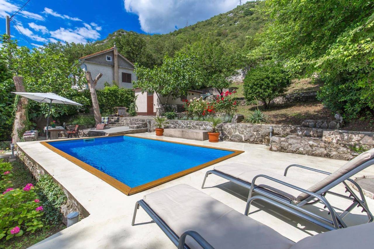 Two-Bedroom House in Bakarac, Kraljevica