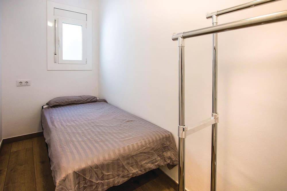 Entire apartment, Lovely apartment in Blanes with Wifi in Blanes, Costa Brava