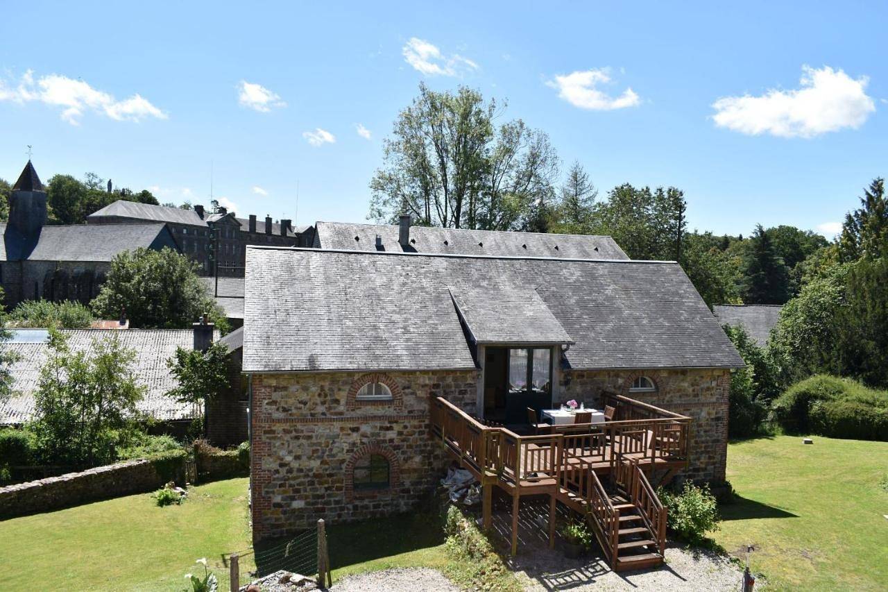 Le Moulin De La Porte in Le Neufbourg, Région d'Avranches