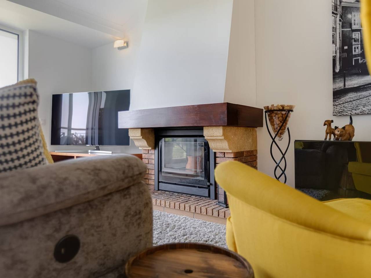 Entire apartment, Elegant retreat in Vila Sol for 4 guests in Quarteira, Faro District