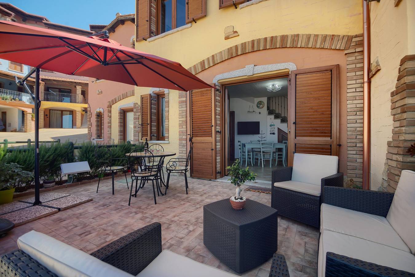 Villa L'Estasi Tanca Piras bordo piscina in Nebida, Iglesias