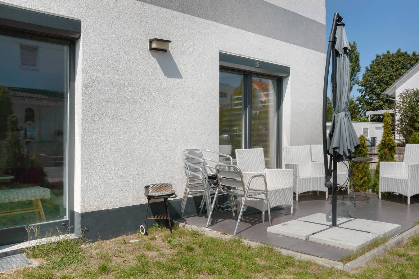 Luxusvilla Neubau mit Garten, Terrasse, Klimaanlage und Wlan in Oberasbach, Franken