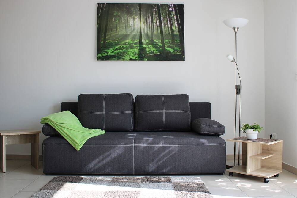 Ganze Wohnung, Großzügige Ferienwohnungen für 1-5 Personen, moderne Apartment in Langenbach, Hopfenland Hallertau