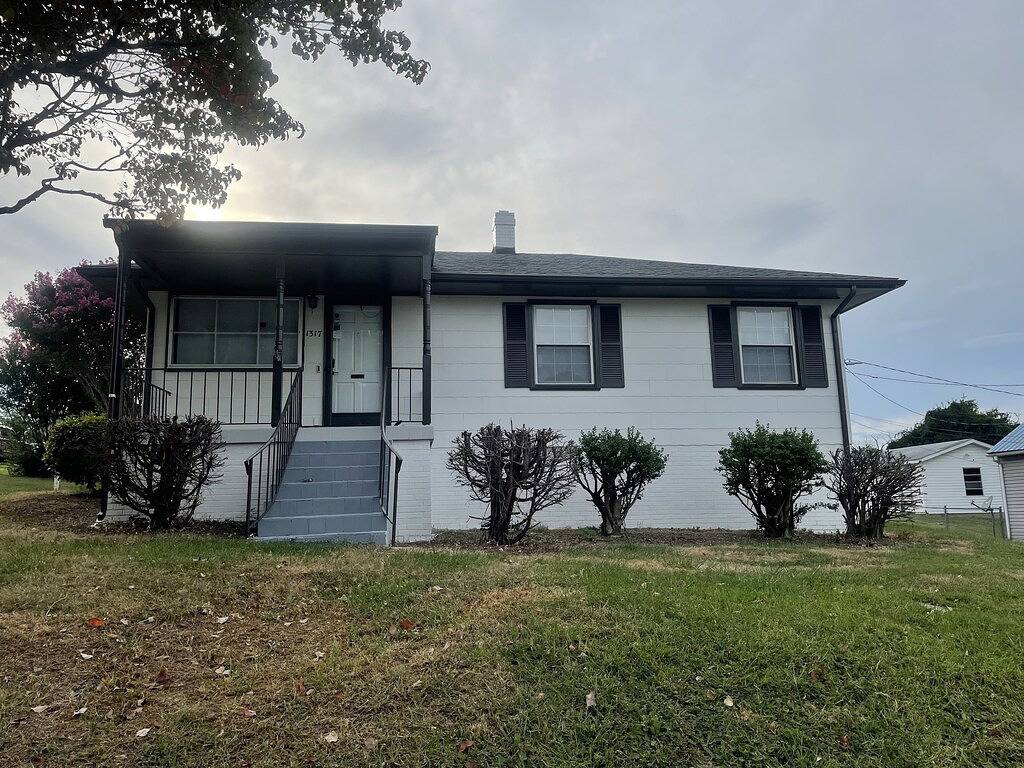 Beautiful house close to downtown & Cone Hospital in Greensboro, Guilford County