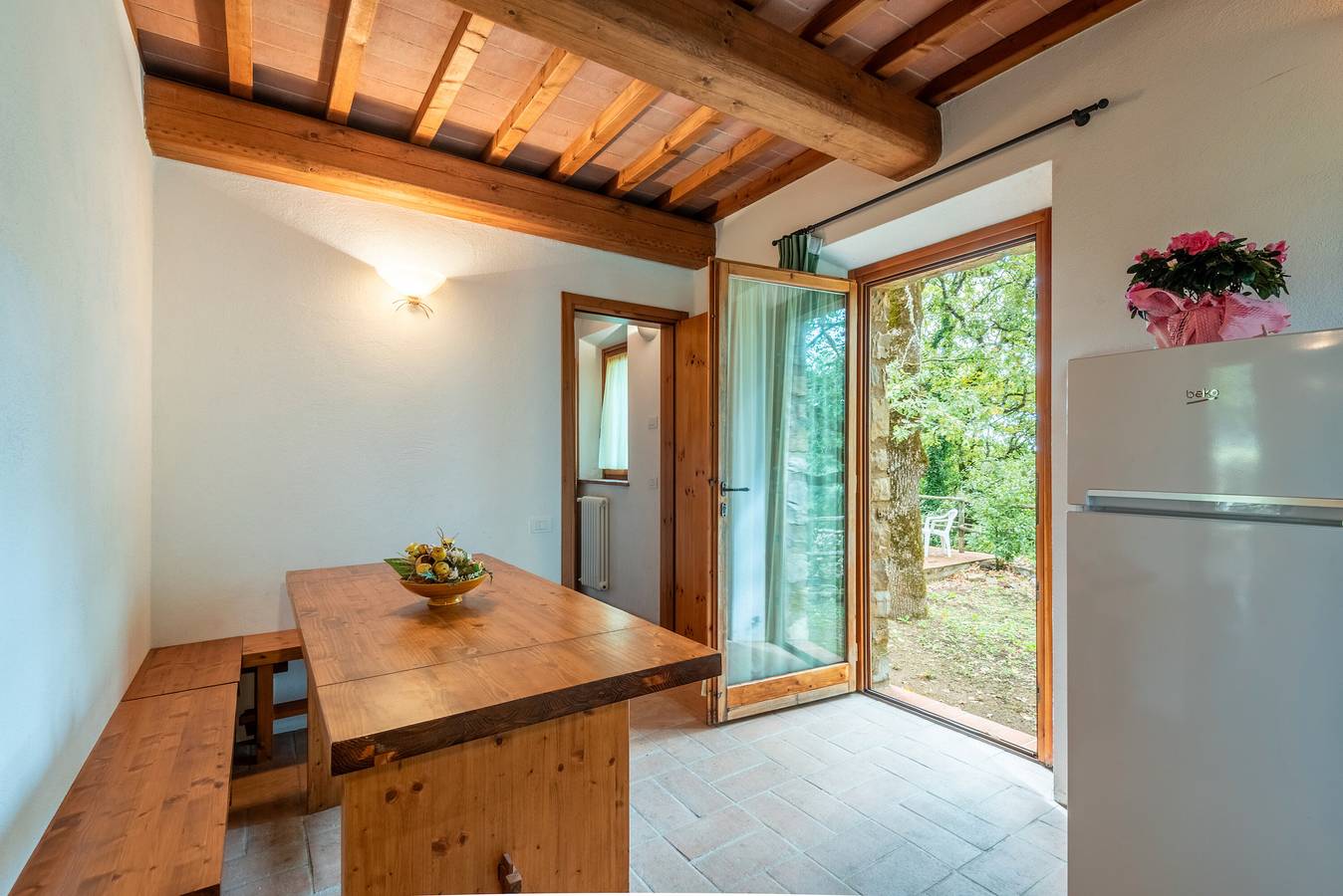 Appartamento intero, Casa Vacanze 'San Michele - Casa Convento' con Vista Montagna, Piscina in Comune e Wi-Fi in Montieri, Provincia di Grosseto