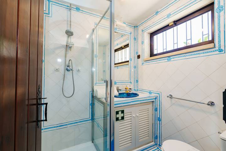 Location de vacances pour 8 personnes, avec jardin, adapté aux familles à Sesimbra - 3