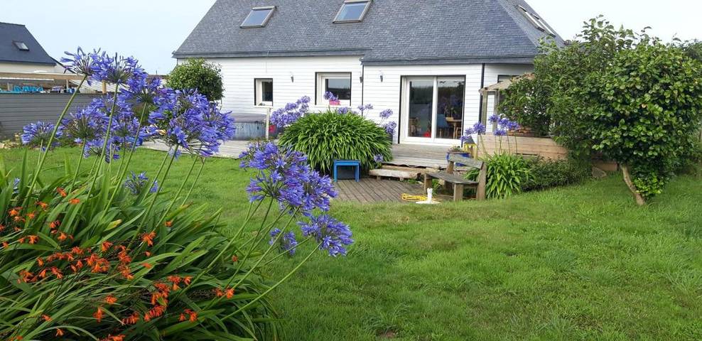 Chambre d’hôte pour 2 personnes, avec Terrasse et Jardin à Plouguerneau