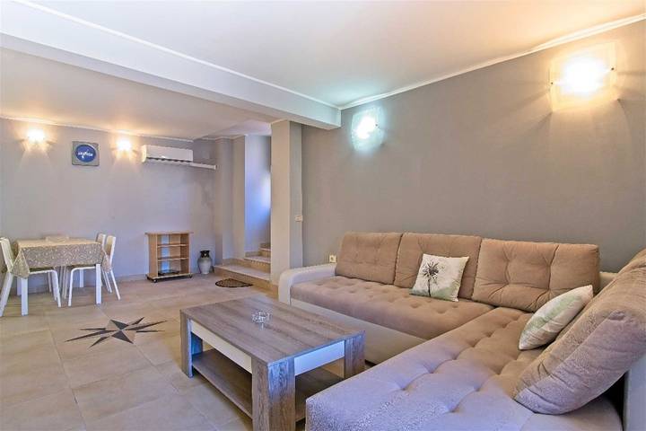 Ganze Wohnung, Apartment mit einem Schlafzimmer im Zentrum von Veli Losinj in Veli Losinj, Lošinj (Kvarner Bucht)