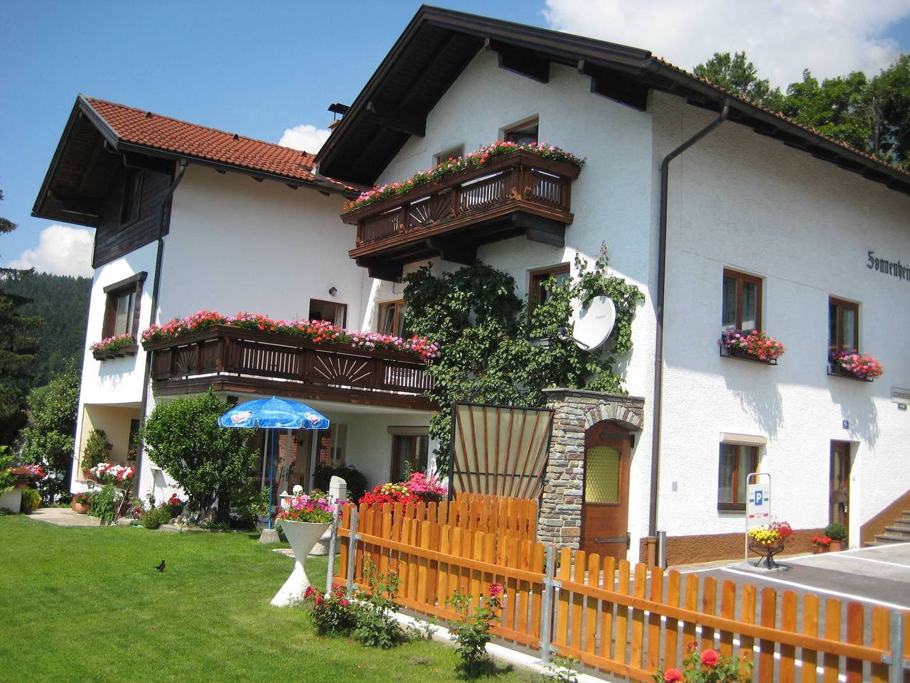 Ganze Ferienwohnung, Gästehaus Sonnenheim - Doppelbettzimmer mit Dusche und Wc 2 in Thaur, Innsbruck und Umgebung
