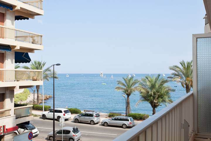 Location de vacances pour 4 personnes, avec balcon, adapté aux familles dans Cap d’Antibes