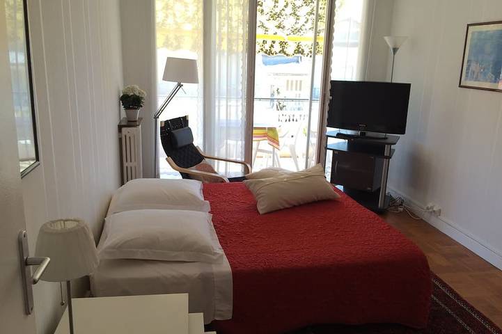 Gîte pour 3 personnes, avec terrasse dans Office De Tourisme Et Des Congres De Nice - 4
