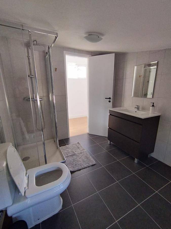 Location de vacances pour 12 personnes, avec vue ainsi que balcon et jardin dans Paredes de Coura - 3