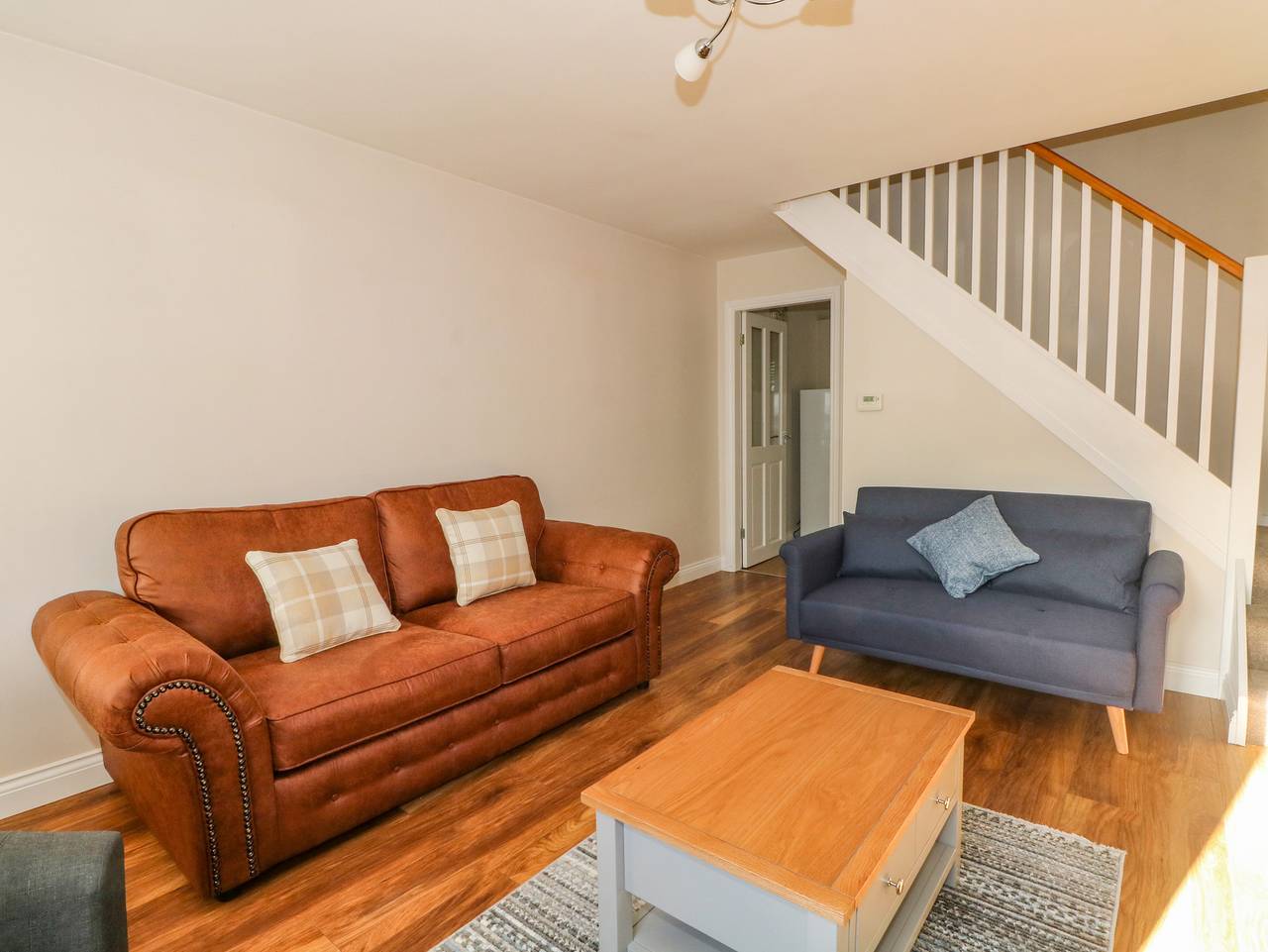 6 Hunters Green Close in Derbyshire