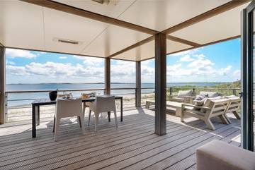 Villa for 6 Guests in Goeree-Overflakkee, North Sea Netherlands, Picture 3
