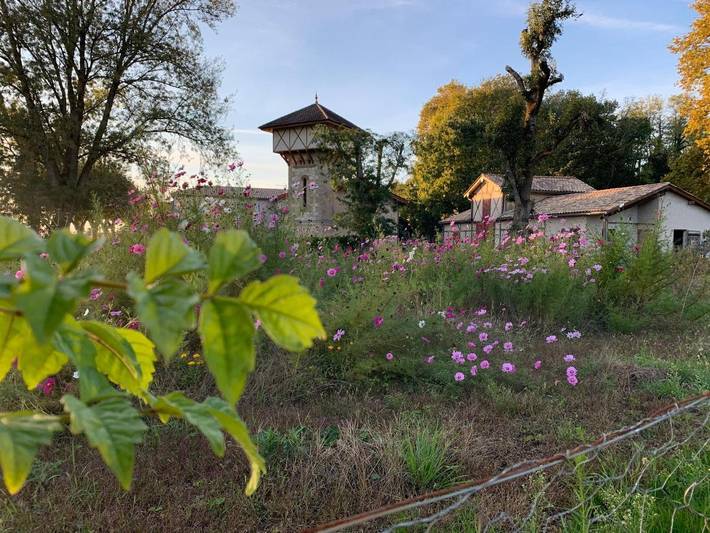 Location de vacances pour 9 personnes, avec Terrasse ainsi que Jardin et Vue à Marmande