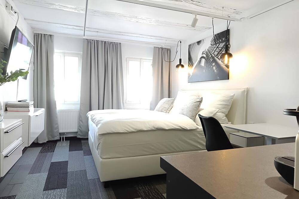 Nox Designhotel mit Self-Check-In Zimmer 5 Future mit Küche in Walzbachtal, Kraichgau