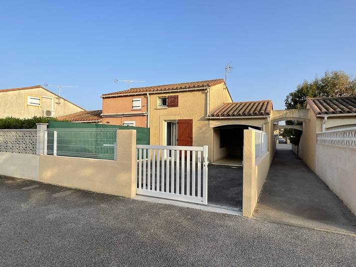 Villa für 6 Personen, mit Terrasse und Garten