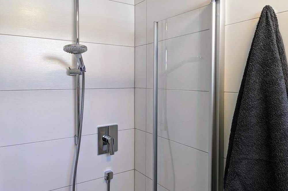 Ganze Wohnung, Gemütliches Gartenhäuschen zum Verweilen mit Garage in Ornbau, Fränkisches Seenland