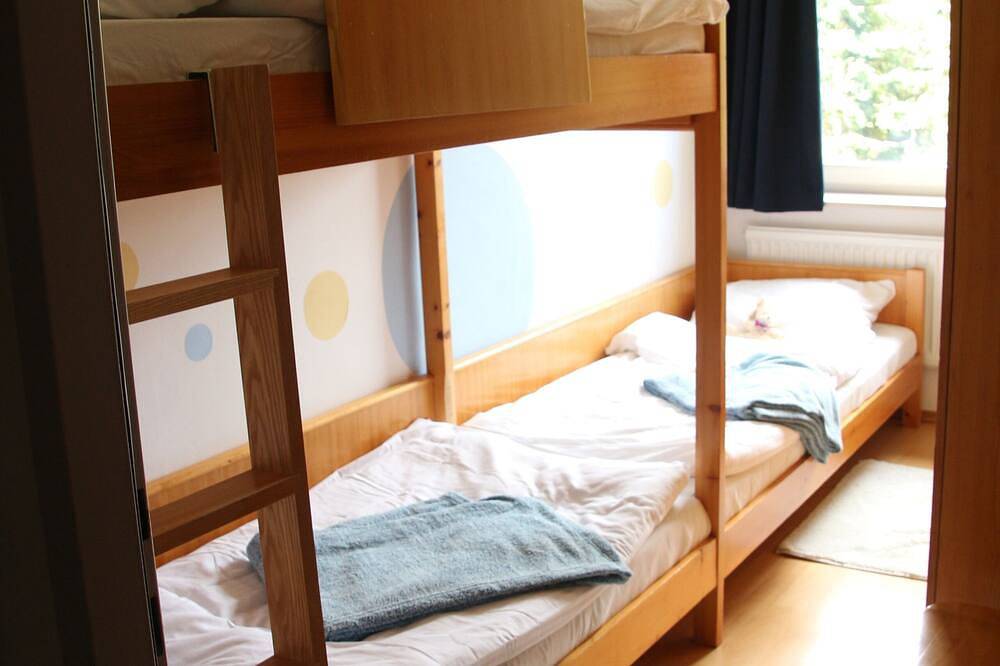 Ganze Wohnung, Traumhafter Panoramablick & Pistenspaß: Ferienwohnung auf der Kanzelhöhe in Treffen am Ossiacher See, Gerlitzen