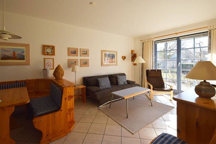Ferienwohnung für 3 Personen, mit Terrasse und Garten in Prerow, Darß